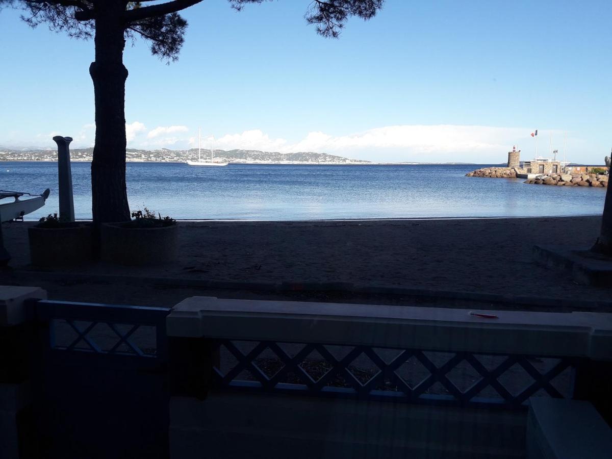 French Riviera 1 Bedroom On The Beach Facing Cannes Теуль-сюр-Мер Экстерьер фото